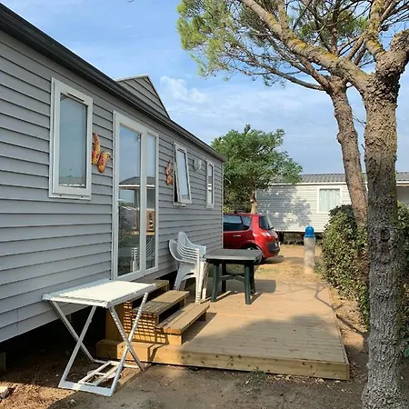 Chez Paulette 75 Campsite *