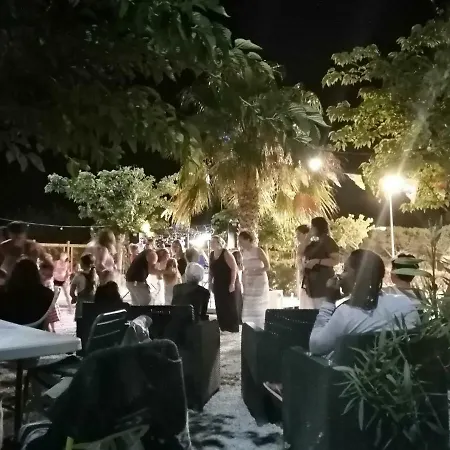 אתר קמפינג Chez Paulette 75